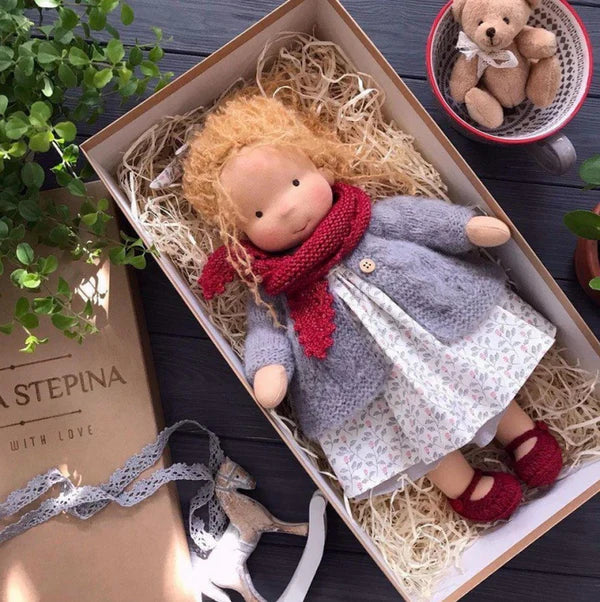 ArtDoll™ – handgemachte Waldorfpuppe